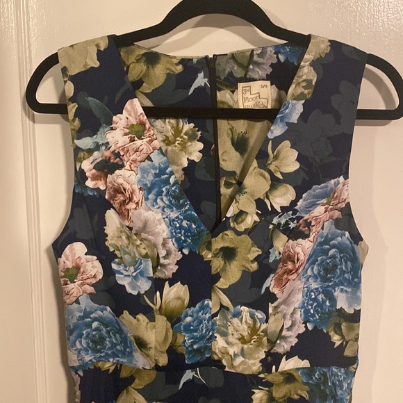 Beautiful 3rd Floor Studio dress! Never worn! - Picture 3 of 5